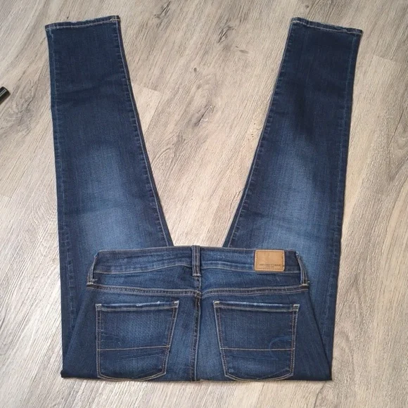 sac319 🦅American Eagle Super Stretch Low Rise Skinny Size 4 w/ 28.5" Inseam - Picture 2 of 10
